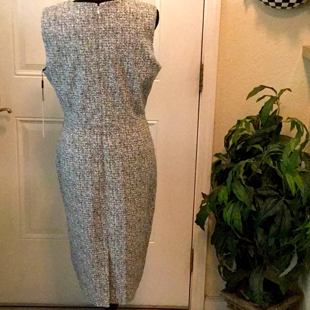“Pretty Dress by Calvin Klein”(14)NWT”🌹 - Picture 4 of 5